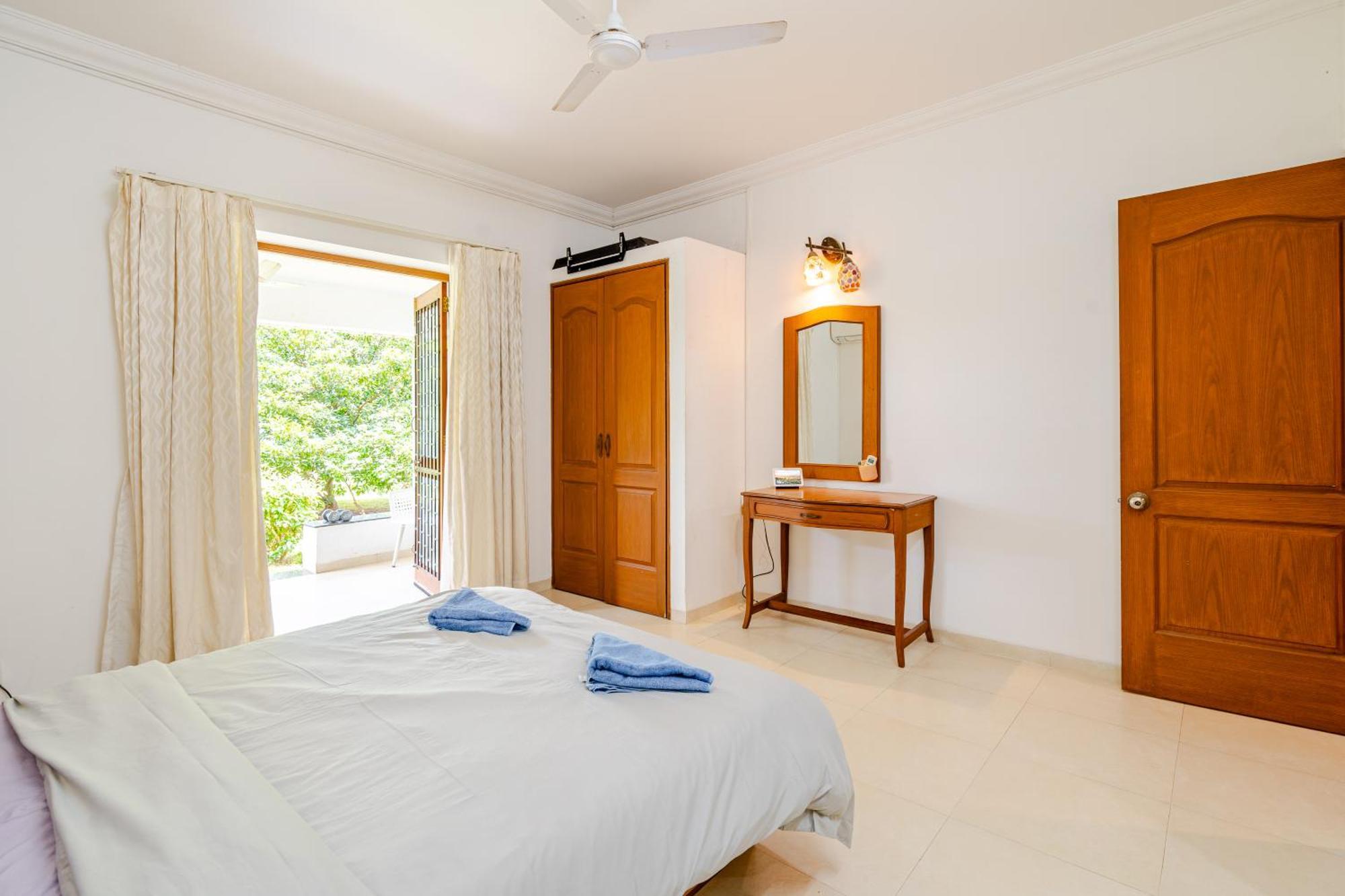 Susegad Suites Goa Arpora Habitación foto
