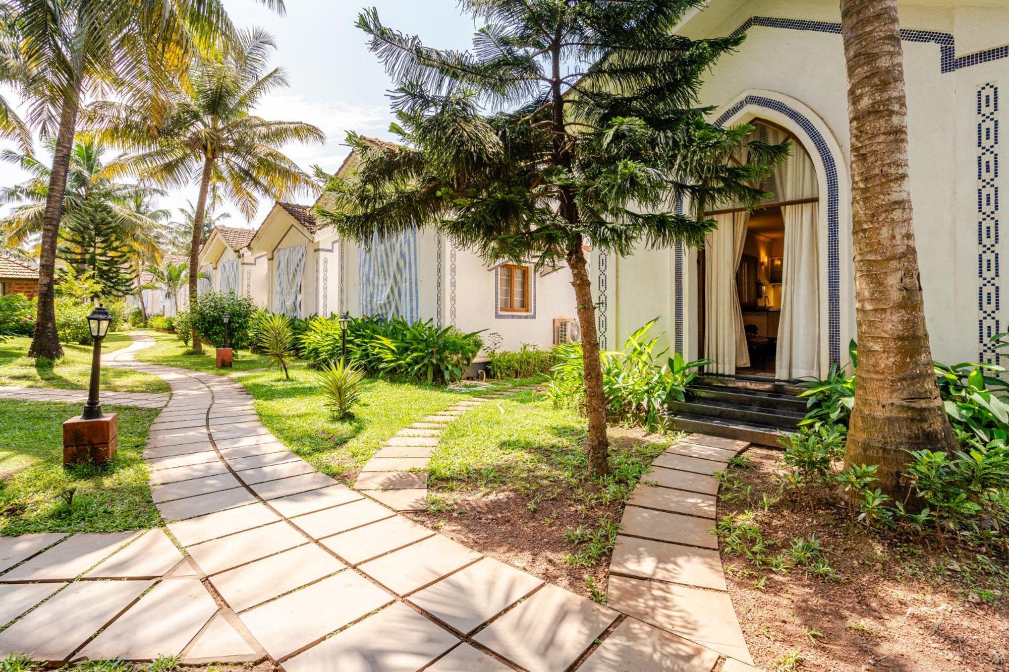 Susegad Suites Goa Arpora Exterior foto